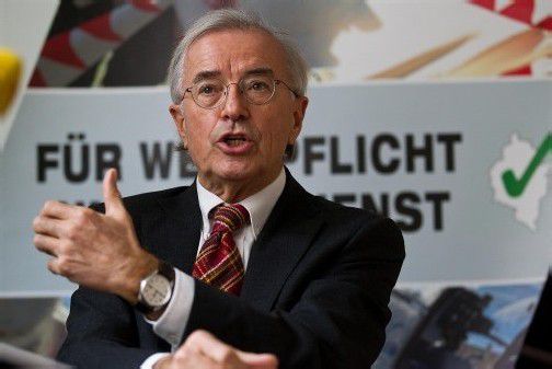 Herbert Sausgruber gab gestern ein Plädoyer für Wehrpflicht und Zivildienst – und warnte vor „einem nicht gerechtfertigten Experiment“. Foto: vn