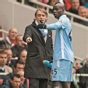 Handgemenge von Balotelli mit Coach Mancini