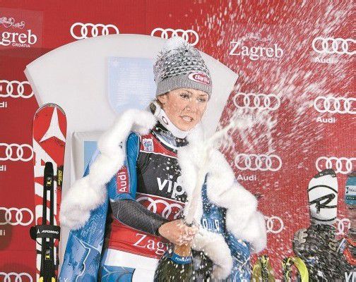 Mikaela Shiffrin bekam von ihrem Feldkircher Trainer Roland Pfeifer einen perfekten ersten Lauf gesteckt – und damit legte die Amerikanerin den Grundstein für den Sieg in Zagreb. Foto: apa