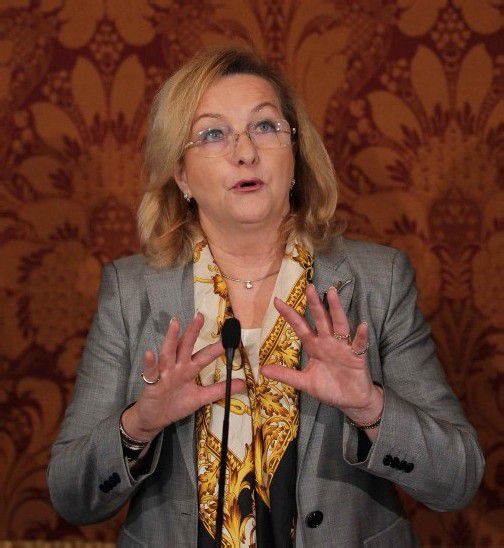 Ministerin Fekter: Leute wollen wissen, woran sie sind.