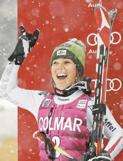 Nicole Schmidhofer zeigte nach langer Durststrecke mit einem zweiten Platz im Super-G von Cortina auf. Foto: ap