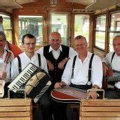 „Kleaborar Bahnteifl“ feiern Auftakt in Buch