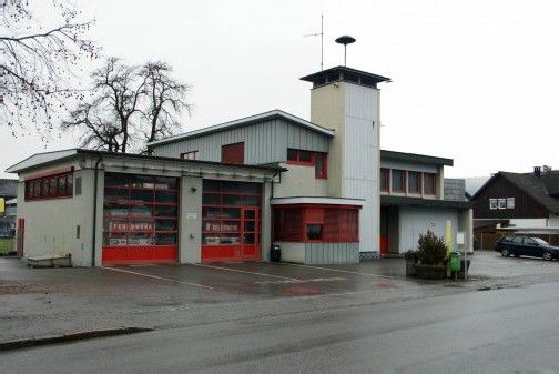 Steht bevor: Startschuss für Sanierung und Erweiterung des Schlinser Feuerwehrgebäudes um 2,1 Millionen Euro. Foto: Hronek