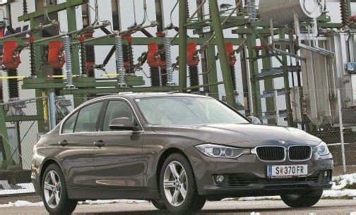 Unter Hochspannung: Unterm sportlich-schnittigen Blechkleid des 3erHybrid steckt die Kraft der zwei Motorenherzen. Fotos: vn/steurer
