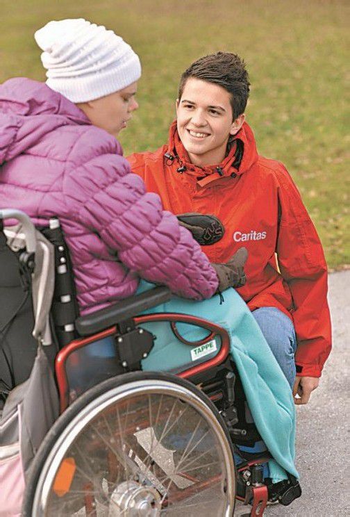 Zivildiener in der Behinderten­betreuung. Foto: APA