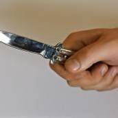 17-Jährigen gemobbt und mit Messer bedroht