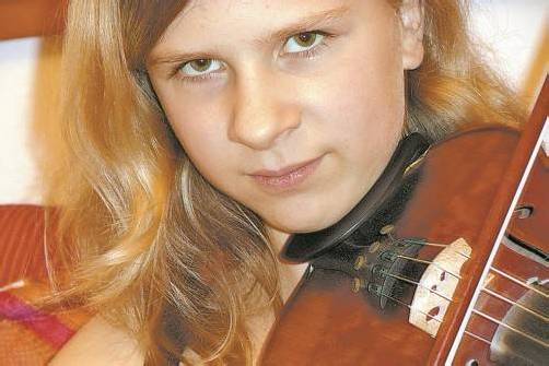 Die 16-jährige Geigerin Martina Miedl ist Preisträgerin beim „Concertino Praga“-Wettbewerb. Foto: Landeskonservatorium