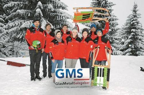 Die EM-Teilnehmer vorne v. l.: Ramona Büsel, Magdalena Mäser, Verena Wohlgenannt, Michael Büsel . Hinten v. l.: Andreas Cäsar, Benno Kalb, Simon Mäser, Robert Cäsar. Foto: akp