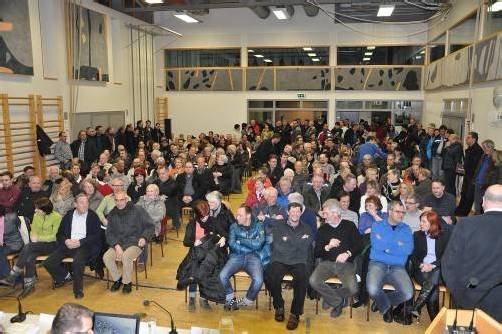 Emotionsgeladener Informationsabend: Wasserversorgungsprojekt sorgt für anhaltende Diskussionen in Meiningen. Foto: HW