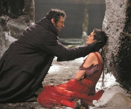 Hugh Jackman und Anne Hathaway. Foto: dapd