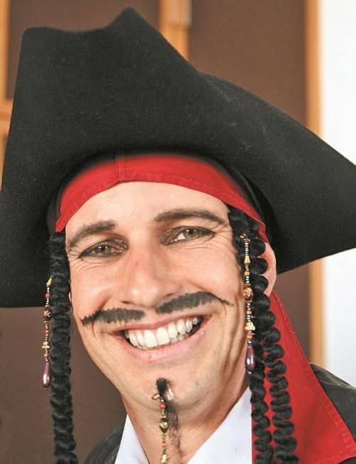 Neo-Pirat Dieter Egger fühlt sich in seiner neuen Rolle sichtlich wohl.