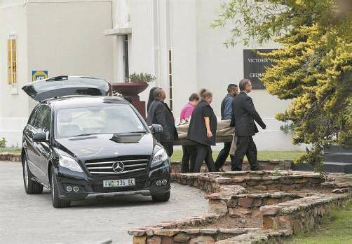Nur rund 90 Gäste waren zur Trauerfeier für das getötete Model Reeva Steenkamp geladen. Fotos: REUTERS