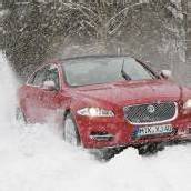 Jaguar jetzt auch auf allen vieren