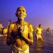 Massenpanik beim Hindu-Fest am Ganges