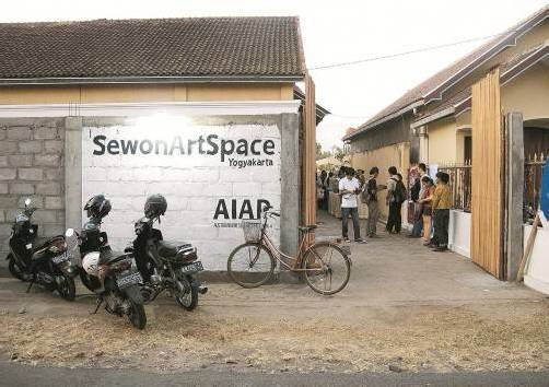 „SewonArtSpace“ ist das erste österreichische Kunstzentrum in Yogyakarta, Indonesien. Es wurde 2011 vom gebürtigen Dornbirner Lukas Birk eröffnet. Fotos: Birk