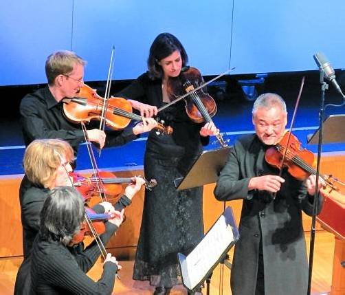 Das Concerto Stella Matutina sorgte mit dem japanischen Geiger Hiro Kurosaki für viel Applaus im ausverkauften Saal. Foto: JU