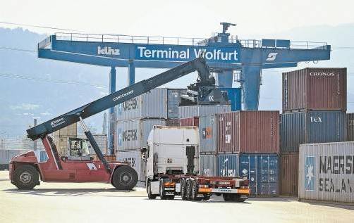 Der Terminal Wolfurt ist längst an seine Kapazitätsgrenzen gestoßen. Die ÖBB planen einen Ausbau um 45 Mill. Euro und eine Kapazitätsverdoppelung.