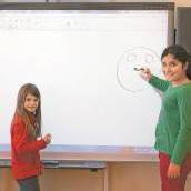 Elektronische Schultafeln in der VS St. Anton