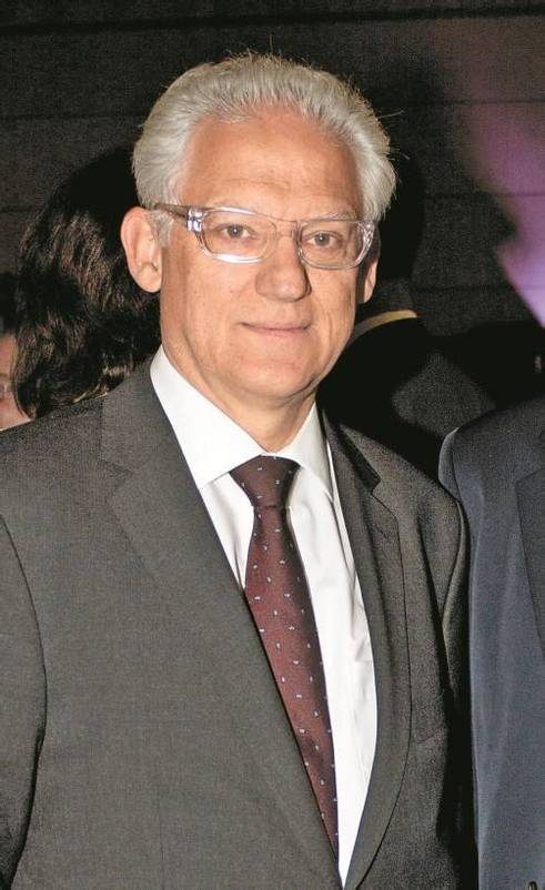 Dr. Ludwig Summer.
