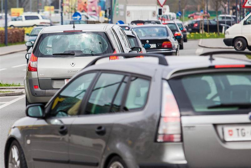 Stagnation auf hohem Niveau: Am meisten Verkehr gibt es auf der Lustenauer Straße beim Messepark in Dornbirn. ⇒VN/Hartinger