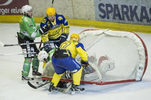 Im vierten Spiel am Sonntag war Zell das klar bessere Team – im fünften Spiel der Halbfinalserie ist aber auch im Pinzgau alles offen. Foto: paulitsch