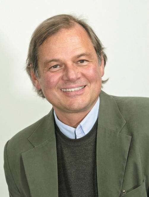 Primar Manfred Stelzig schrieb mit „Krank ohne Befund“ ein spannendes Buch über Psychosomatik und ärztliche Unzulänglichkeiten. Foto: vn