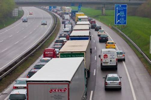 Streitfall Vignette: Autofahrer fühlen sich mehr und mehr verschaukelt. Foto: VN/steurer