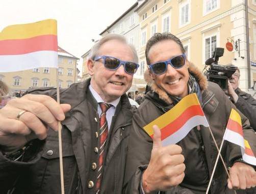 Wahlkämpfer am vergangenen Samstag in Kärnten: Landeshauptmann Gerhard Dörfler (l.) und FPÖ-Chef Heinz-Christian Strache. Foto: APA