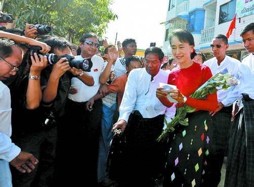 Aung San Suu Kyi sympathisiert mit den Buddhisten. Die muslimischen Rohingya bekommen von ihr keine Unterstützung. Foto: EPA