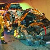 Lkw-Panne führte zu Auffahrunfall Ein Verletzter im Ambergtunnel /B1