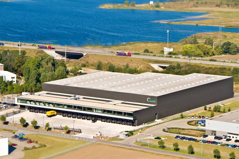 In Mäder laufen die Fäden des Unternehmens zusammen, am Standort Magdeburg (Bild) steht die Logistik im Mittelpunkt. FA
