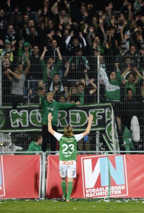 Ein Bild aus den „guten, alten Tagen“, als die Fans ihren Sascha Boller noch liebten. Foto: VN/steurer