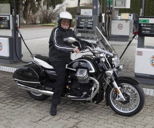 Erste Ausfahrt? Die Moto Guzzi California 1400 Touring wird ab heuer ganz bestimmt allüberall neugierige Blicke auf sich ziehen.