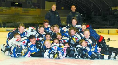 Grund zum Feiern: Das Mini-Team der Spielgemeinschaft Dornbirn/Rheintal klassierte sich in der Schweizer Liga im Mittelfeld. Foto: SCR