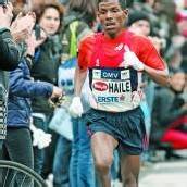 Den Halbmarathon unter 60 Minuten