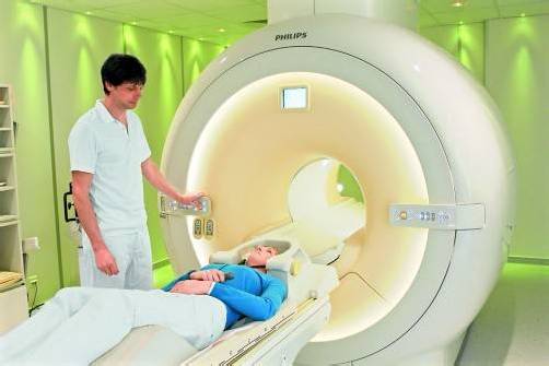 Die niedergelassenen MR-Institute sind mit Patientenzuweisungen stark ausgelastet. Das neue Gerät im LKH Bregenz soll sie entlasten. Foto: KHBG