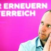 NEOS hoffen auf Spender