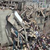 Textilfabrik in Bangladesch eingestürzt: Über 120 Tote