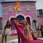 Barbiehaus: Proteste um den „Traum in Pink“