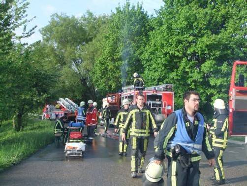 Die Feuerwehr rückte zum Großeinsatz aus. Foto: fw friedrichshafen