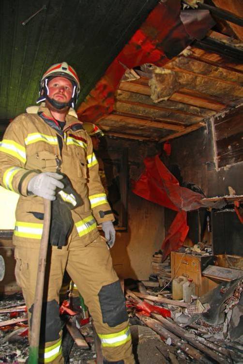 Die Feuerwehrleute konnten das Feuer rasch löschen. Foto: vol.at