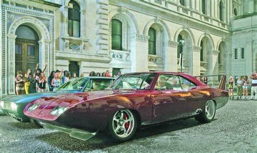 Die Motoren heulen in waghalsigen Rennen in „Fast & Furious 6“ wieder auf. Fotos: Universal Studios