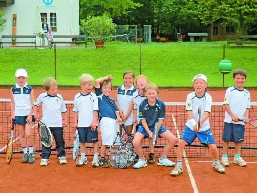 In den 159 Nachwuchsmannschaften zwischen der U-8- und U-17-Klasse sind 822 Mädchen und Burschen gemeldet. Foto: Tennisverband/Alexander Juen