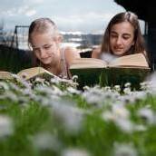 „Buch am Bach“: Workshops und Lesungen online buchen
