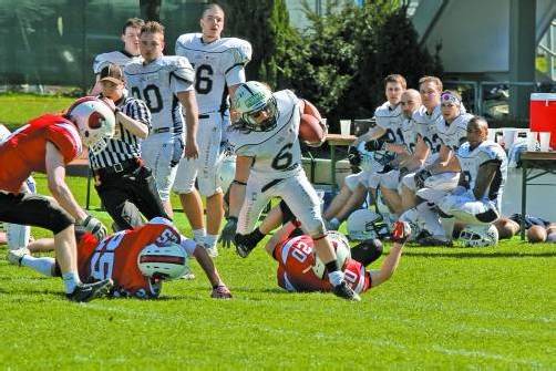 Mario Bunderla (Bild) und die Cineplexx Blue Devils setzten gegen die Vienna Vikings II ihren Erfolgslauf fort. Foto: Schwämmle
