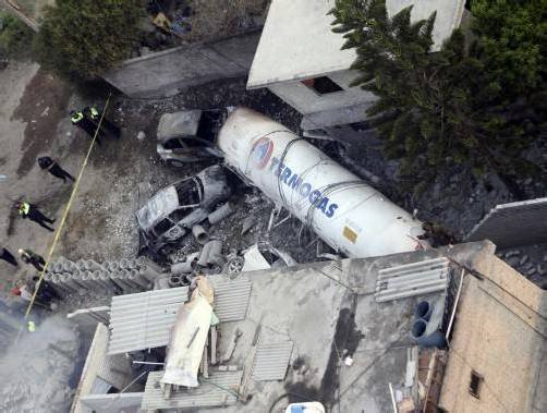 Mindestens 23 Menschen wurden bei dem Unglück getötet. Foto: reuters