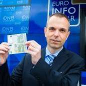 Der neue Fünfer und alte Schillinge