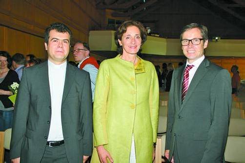 Pfarrer Christian Anghel, Landesrätin Bernadette Mennel und Direktor Hans Moosbrugger (v. l.). Fotos: me