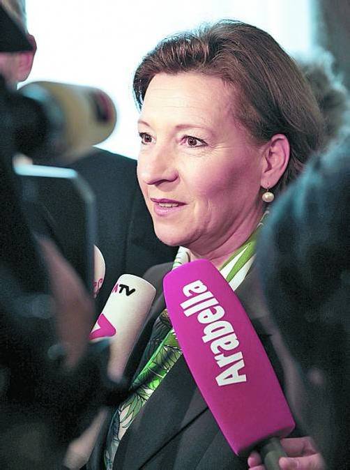 Vor Verhandlungen: Beamten­ministerin Heinisch-Hosek. APA
