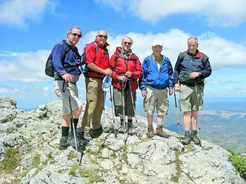 Auf Bergeshöhen unterwegs: Hubert Schwärzler (Mitte) mit Klaus Hoch, Walter Frenes, Heinrich Wagner und Dietmar Hilkenmeier. Foto: Privat